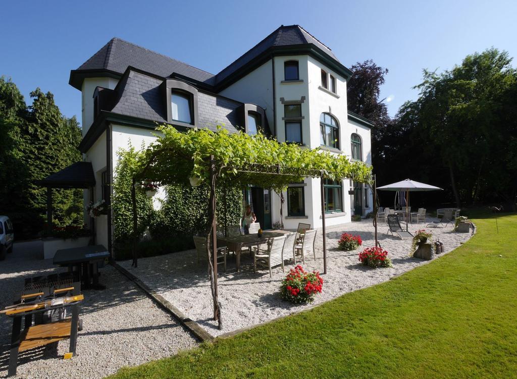 L'Etape Fagnarde - Bed, Breakfast & Sauna Spa Bagian luar foto