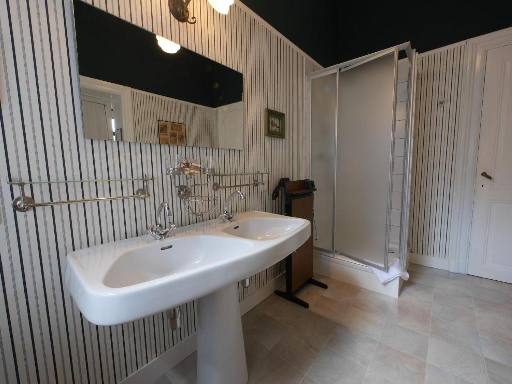 L'Etape Fagnarde - Bed, Breakfast & Sauna Spa Ruang foto